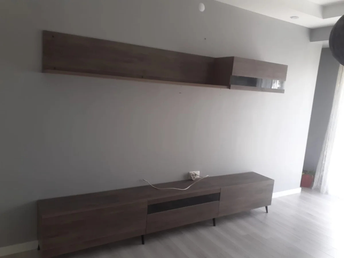 TV ünitesi — genel görünüm 02