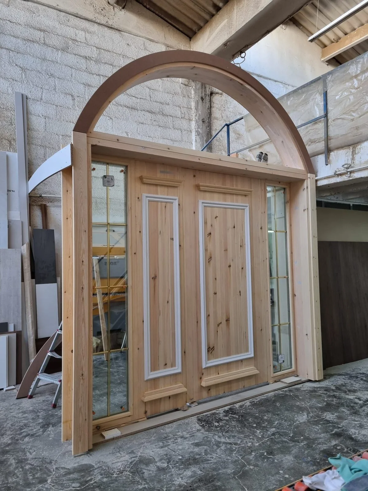 Kemerli Ahşap Giriş Kapısı